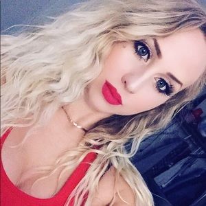 Meet your Posher, Brianna